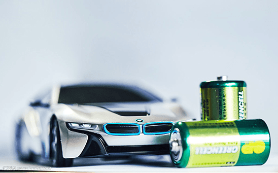 新能源汽车与锂电池,车企与锂电池