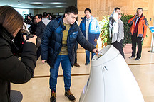 北京环卫集团发布六款智能清洁设备 三款新品为纯电动