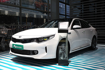 起亚K5插电混动有望成都车展上市 百公里油耗仅1.2升