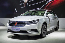 榮威e950定義“高級轎車”  成都車展亮相補貼后21.99萬