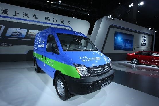 纯电动轻客大通EV80.jpg