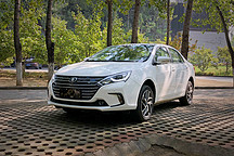 能滿足大多數人的需求就是好車 比亞迪秦EV 450用車體驗