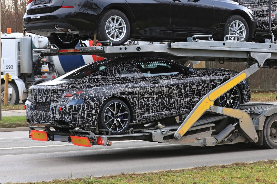 spyshots-2019-bmw-8-series_5.jpg