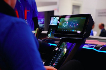 汽车内饰的科技感很重要，但是确保它们靠谱更重要