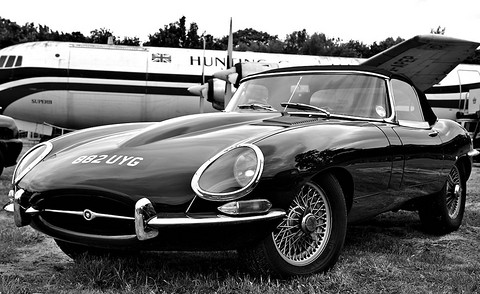 复刻60年代最优美跑车捷豹e Type Zero Concept纯电动车发布 第一电动网