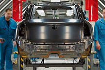 麦格纳加入宝马英特尔联盟，共同开发自动驾驶平台