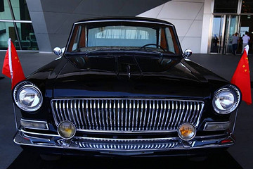 两办发布公务用车新规：党政机关带头使用新能源汽车