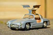 更多自动驾驶汽车进入城市测试，奔驰刚完成的项目有什么发现？