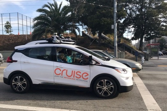 通用Cruise自动驾驶汽车宣布召回进行软件升级