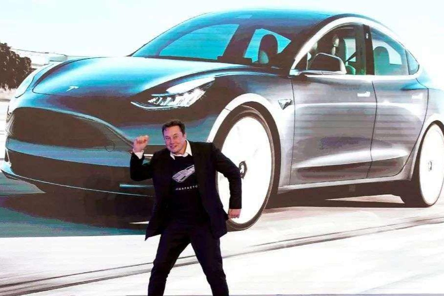 特斯拉FSD Beta测试版安全评分将扩大到80分以上用户