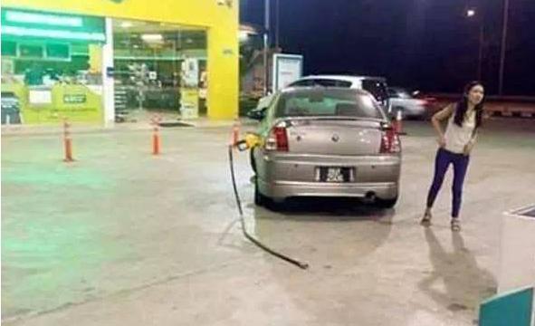 女司機(jī)為何總是受傷？女司機(jī)：男人開(kāi)車(chē)才可怕