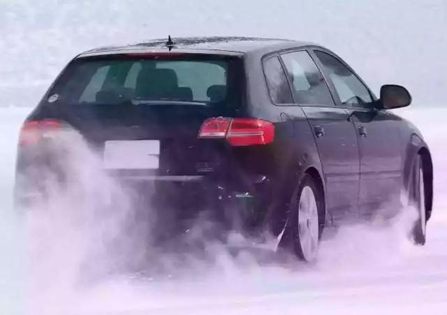 新能源汽车在冬天气温低的环境下，需不需要热车？