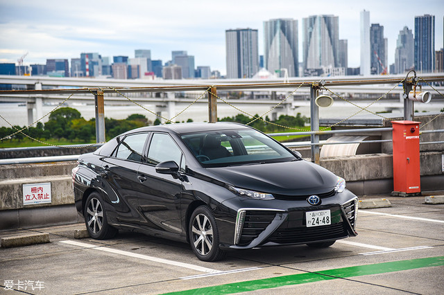 日本试驾丰田Mirai燃料电池汽车