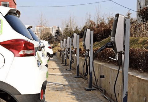 新能源汽车用慢充桩充电会自动断电吗？