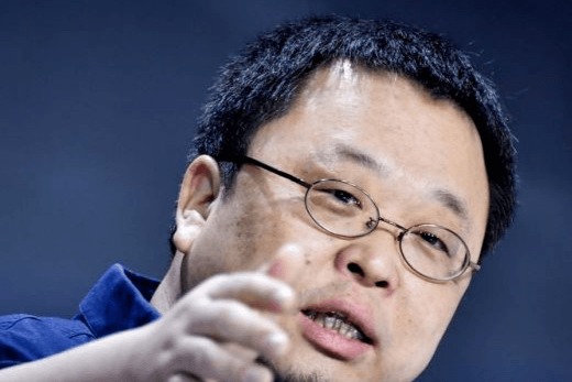 罗永浩：电动车时代传统车企没机会了！网友：下次不要再判断了