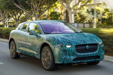 定位中型SUV/續(xù)航達(dá)500km 捷豹I-PACE將于3月1日亮相