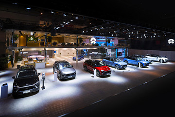 蔚来ES8六座版亮相北京车展 三位诺奖得主领衔思想盛宴