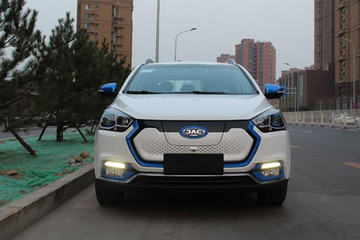 配置大升级，体验不一样的江淮iEV7S