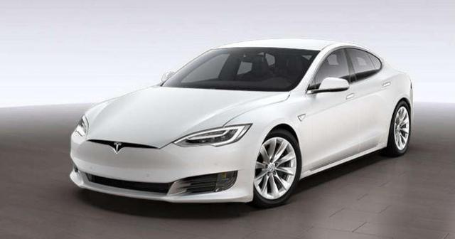 相比寶馬3系，你愿意多花6萬買特斯拉model 3嗎？