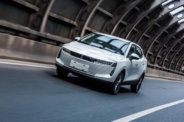 面對補(bǔ)貼退坡，新能源車企該保價？降價？漲價？