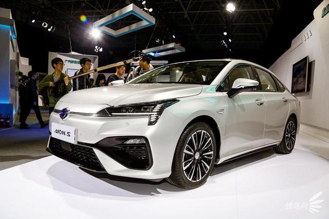 新能源汽車增速放緩，插混車型的銷量會超越純電車型嗎？