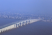 崇明建生态岛能否先免费通行零排放车辆? 上海交通委: 可研究