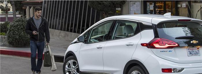 GM поставит 20 электромобилей Bolt в Остин для расширения сети каршеринга
