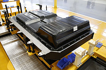 新能源汽车持续升温 天津多举措处置报废电池