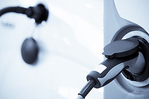 潮州新能源汽车号牌正式启用 充电桩已安装落地