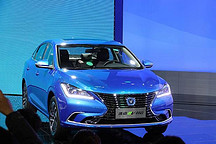 長安逸動EV460正式上市 補貼后售價為11.79/12.99萬元