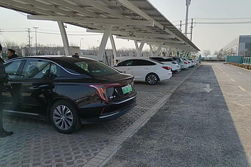 新能源汽车热发展的充电站入局冷思考  --聚焦“有人建、有人管、能持续”