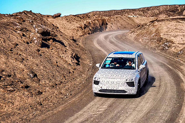 爱驰挑战吐鲁番高温“烤”验 爱驰U5工程车获评“优等生”