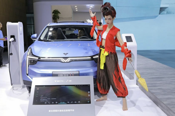 从广州车展看哪吒汽车的三头六臂