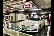 保值率堪比同价位燃油车 Model X/S 喜提纯电动类别保值率第一、二名