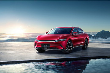 BBA慌了？比亚迪汉跻身25万元级中高端轿车万辆俱乐部