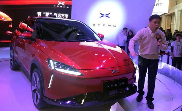 小鵬汽車進(jìn)化路：電動(dòng)汽車/智能汽車/出行服務(wù)商，三物種適者生存
