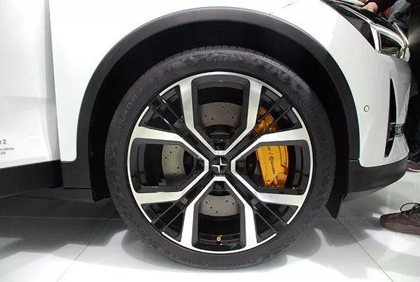 Polestar 2首秀，全面抗擊特斯拉Model 3