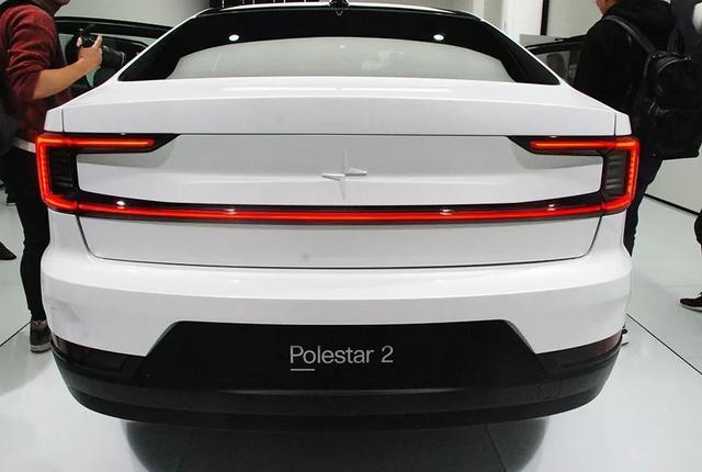 Polestar 2首秀，全面抗击特斯拉Model 3