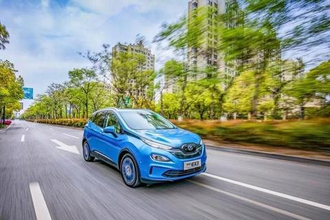 北汽新能源EX3上市，综合续航500公里/12.39万起