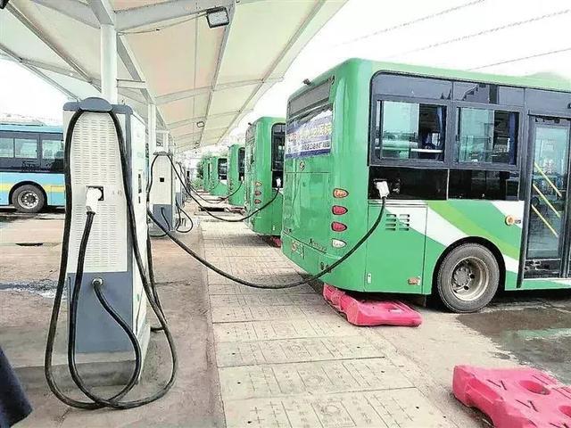 車(chē)企應(yīng)該建設(shè)公共充電樁嗎？