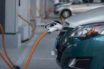 4月新能源乘用车销量环比大跌38%，特斯拉仅1512辆