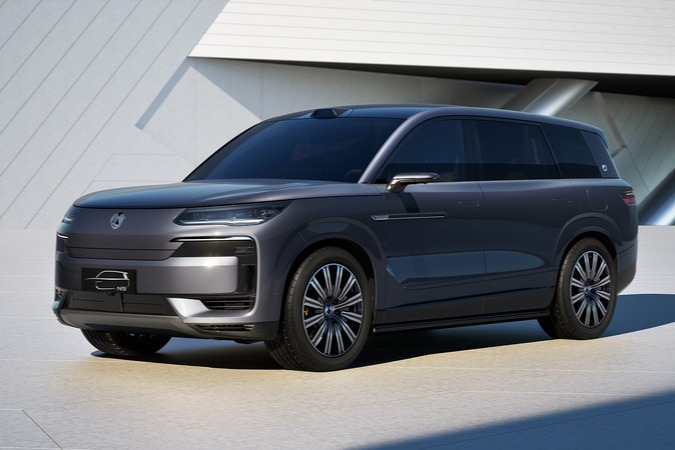 腾势N9大型SUV官图发布 搭载纯电与插混动力