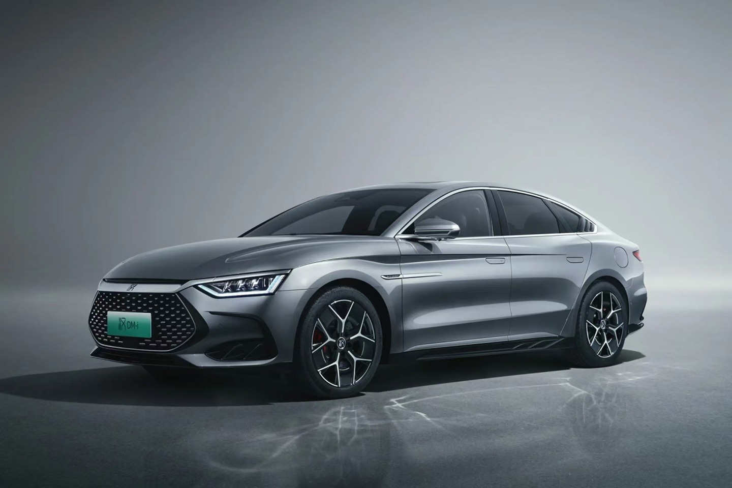 2022款比亚迪汉DM-i车型OTA更新: 新功能+优化升级