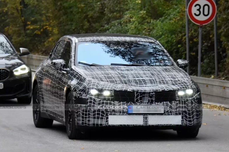 宝马全新i3纯电轿车路试曝光，预计2026年上市