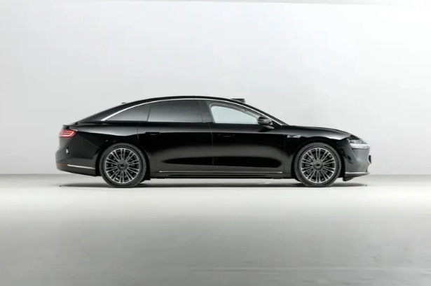 中国车市销售均价下降，新能源车高端化趋势明显