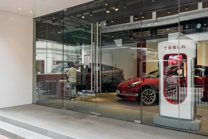 专家预测特斯拉全球销量受挫，中美欧市场表现分化