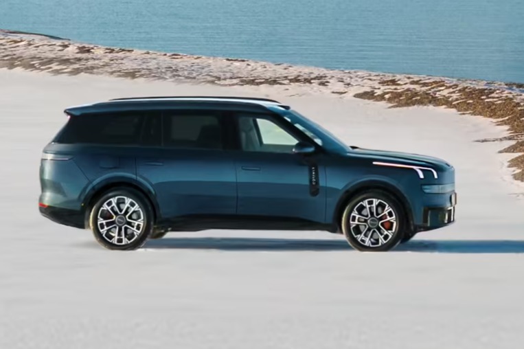 领克大型插混旗舰 SUV 官图公开，1月3日发布