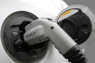 麦肯锡研究发现，生产每辆电动车的成本价约为12,000美元