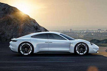 2020年量产，外媒如何看待保时捷纯电动车型Taycan？