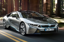 宝马：未来发展不能全看纯电动，暂时以插电为主继续研究内燃机